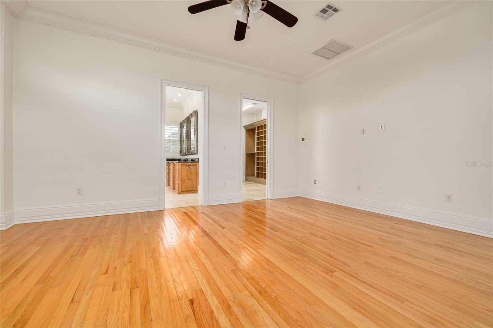 Image 44 of 77 For 333 30th Avenue N