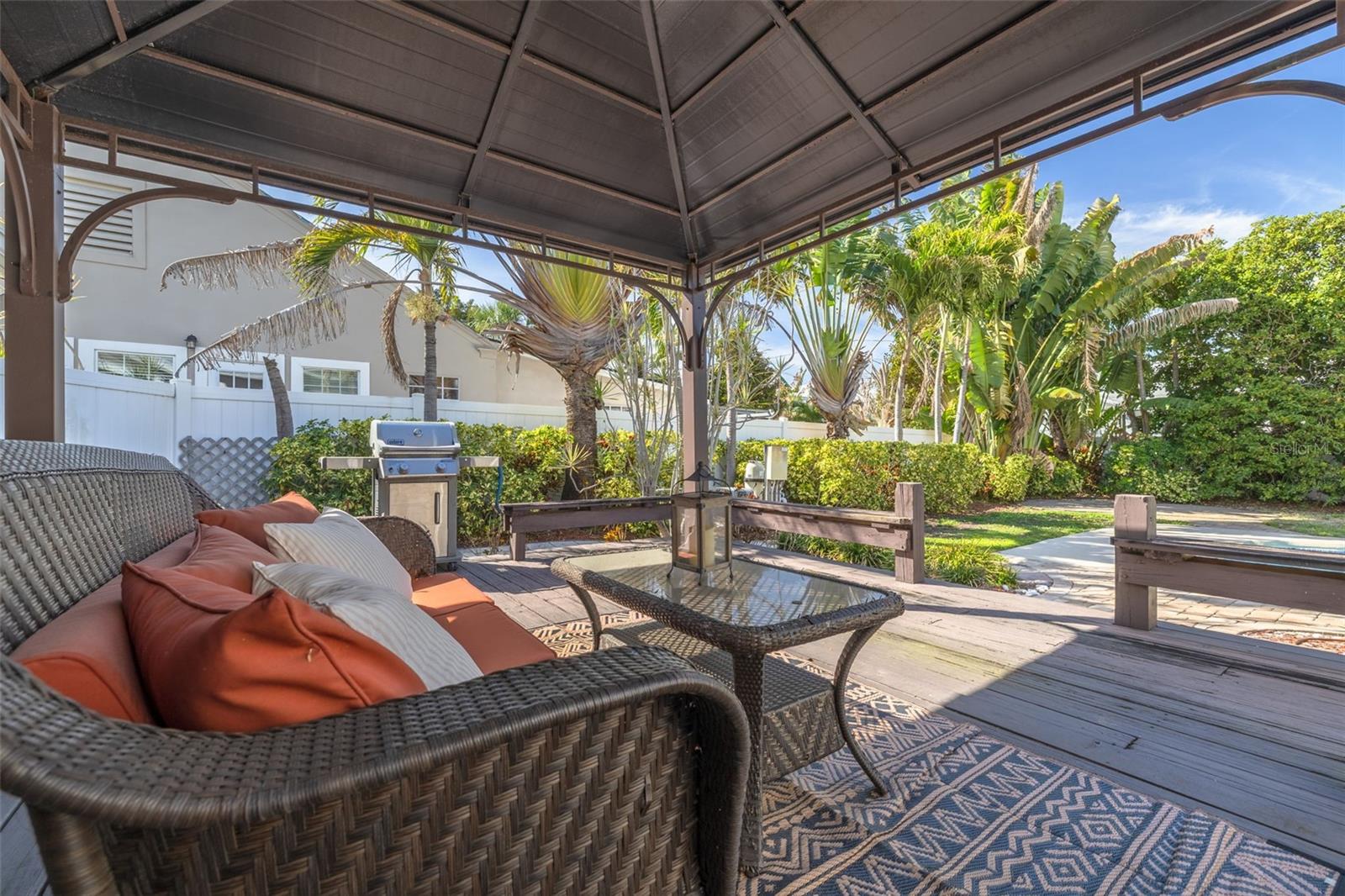 Image 61 of 77 For 333 30th Avenue N