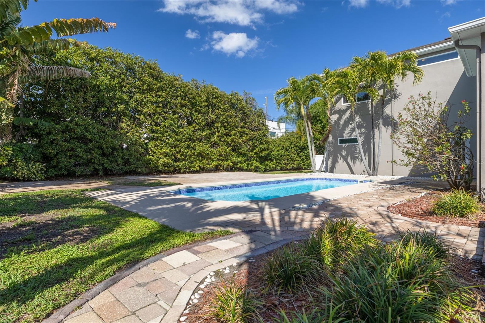 Image 63 of 77 For 333 30th Avenue N