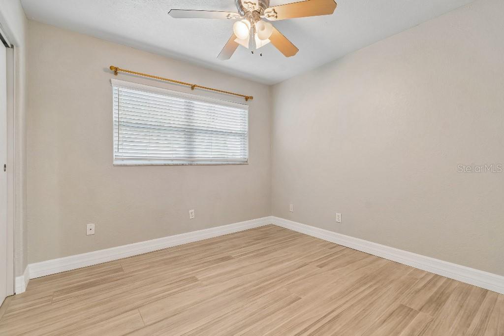 Image 31 of 48 For 1611 Sunnyhills Drive