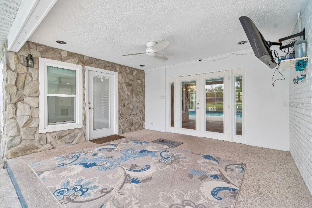 Image 32 of 48 For 1611 Sunnyhills Drive