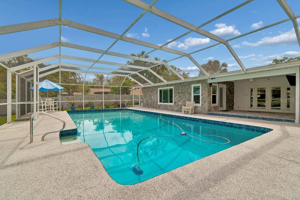 Image 35 of 48 For 1611 Sunnyhills Drive