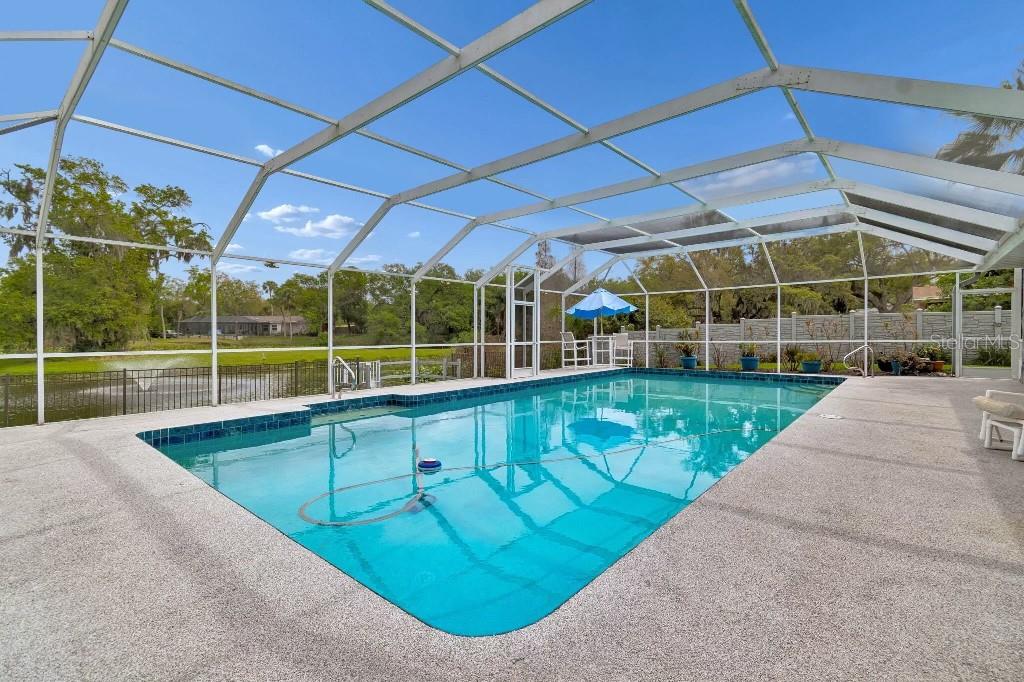 Image 5 of 48 For 1611 Sunnyhills Drive