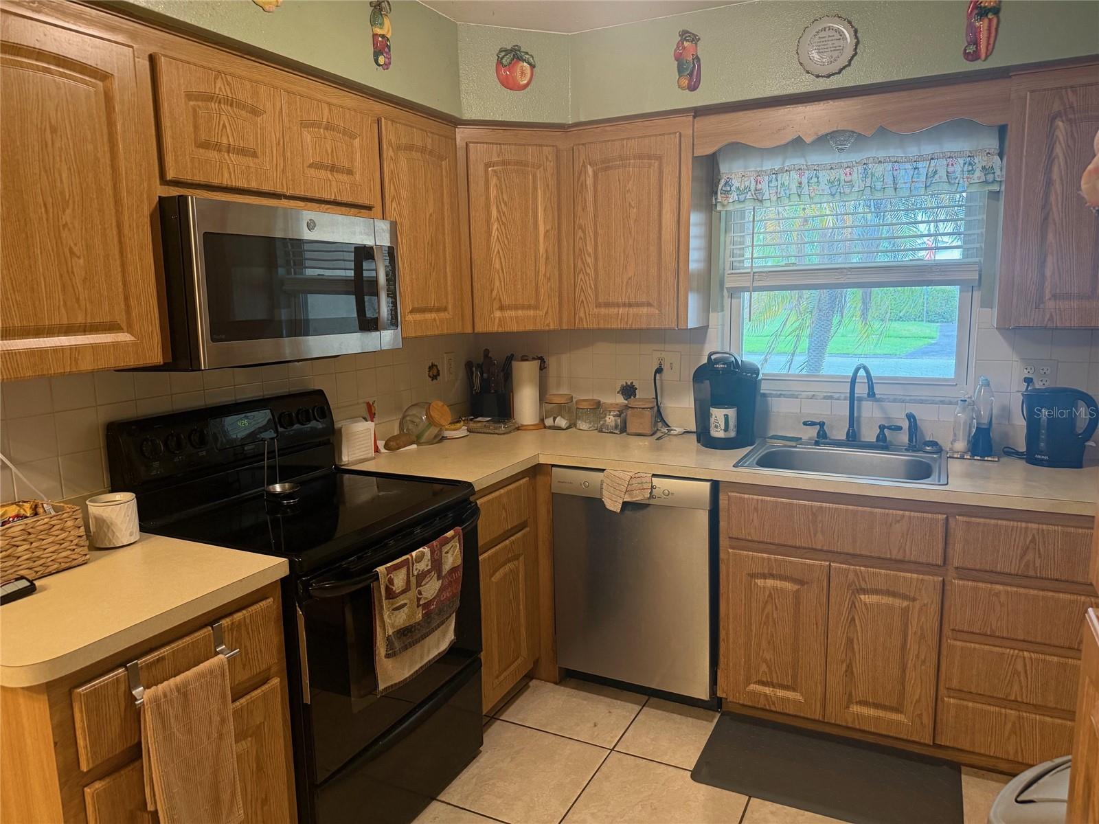 Image 7 of 14 For 4510 67th Avenue N