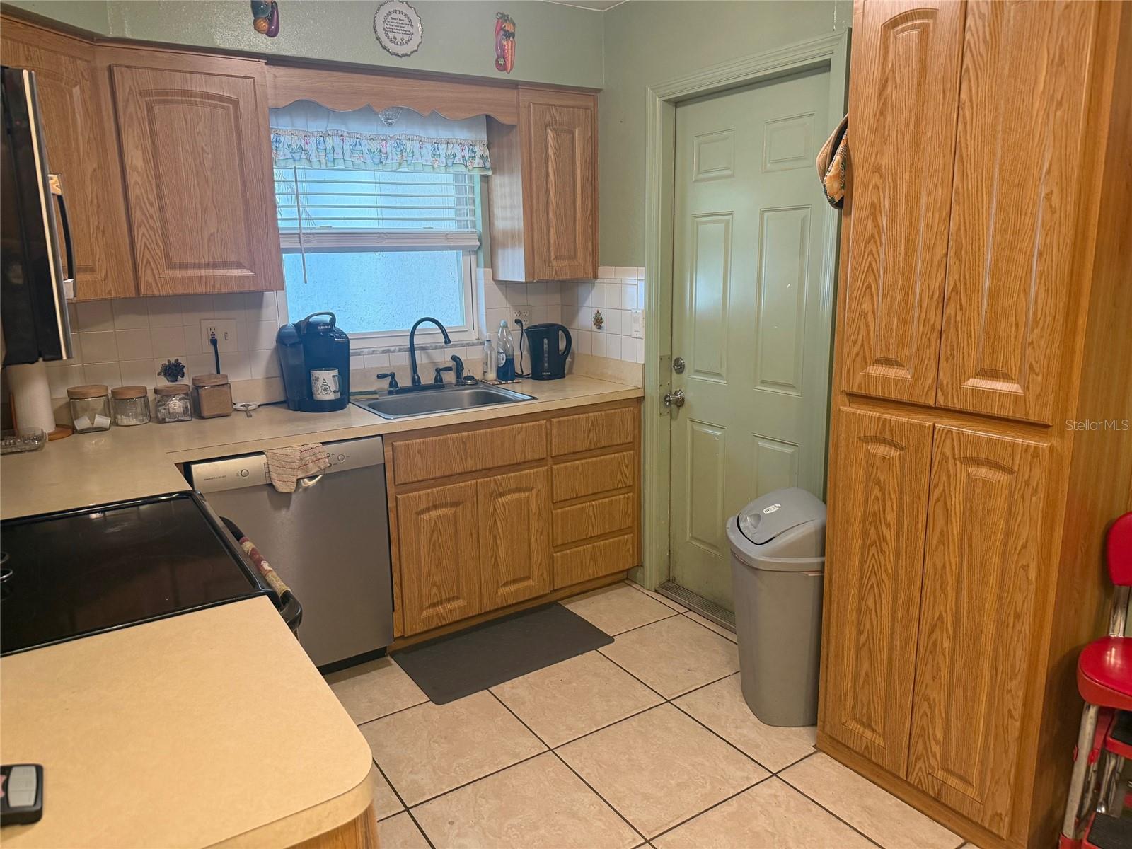 Image 8 of 14 For 4510 67th Avenue N