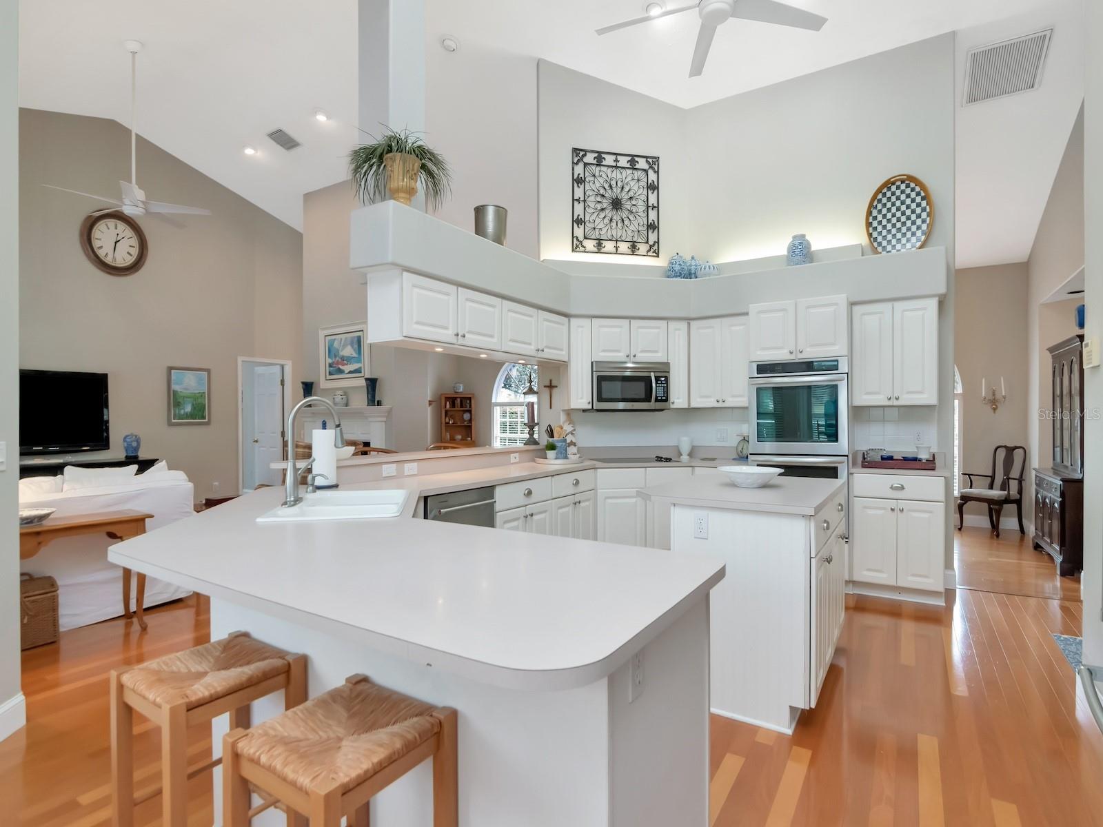 Image 15 of 67 For 5201 Silverado Way