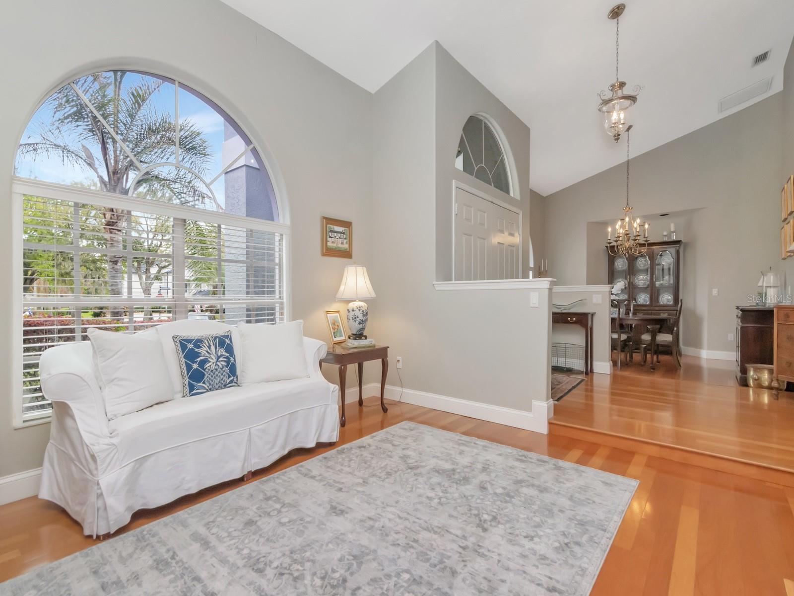 Image 8 of 67 For 5201 Silverado Way