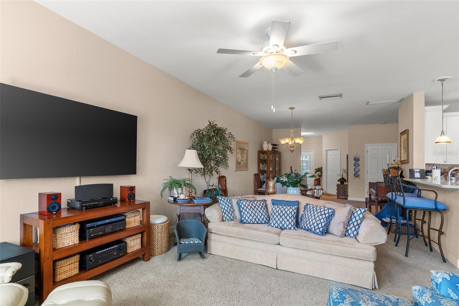 Image 11 of 60 For 6339 Vista Verde Drive E