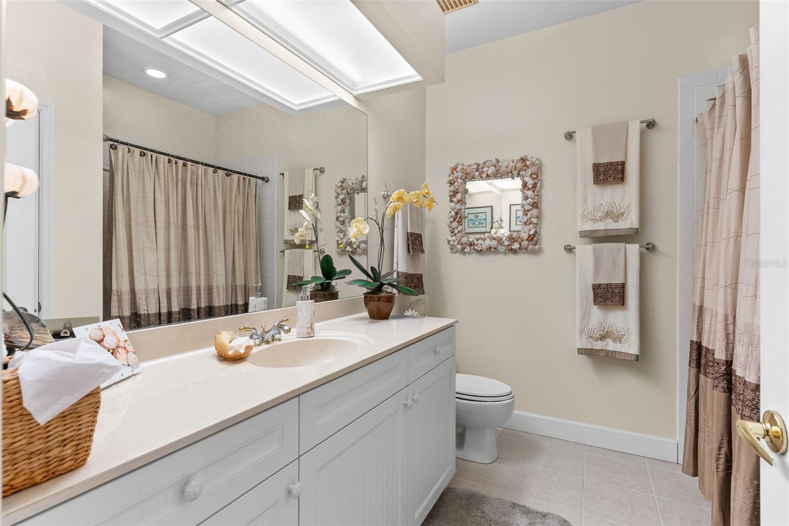 Image 36 of 60 For 6339 Vista Verde Drive E