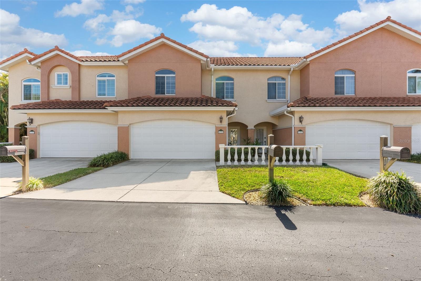 Image 4 of 60 For 6339 Vista Verde Drive E