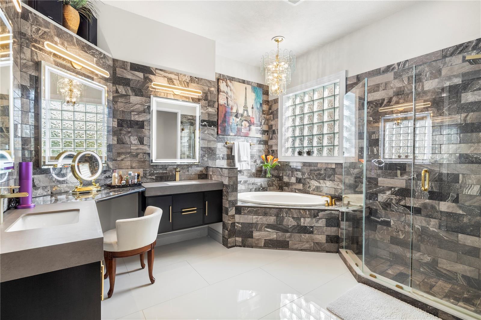 Image 20 of 100 For 20120 Shady Hill Lane