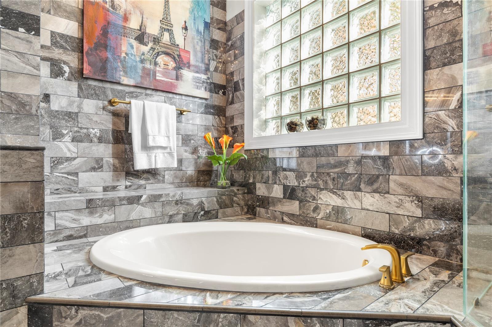 Image 22 of 100 For 20120 Shady Hill Lane