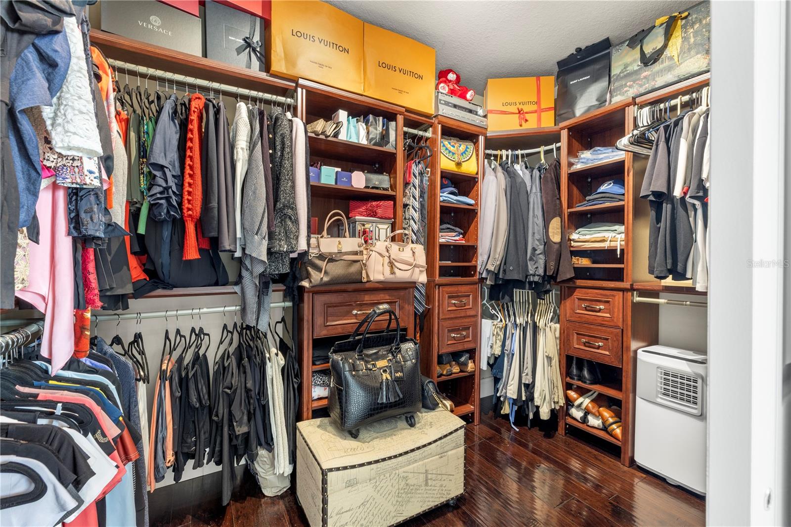 Image 23 of 100 For 20120 Shady Hill Lane