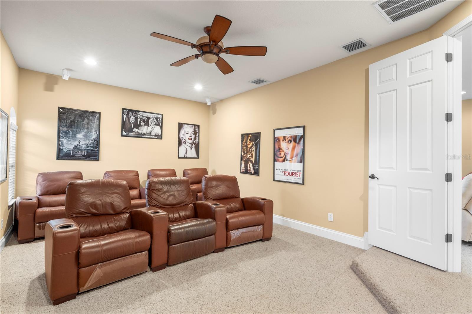 Image 33 of 100 For 20120 Shady Hill Lane