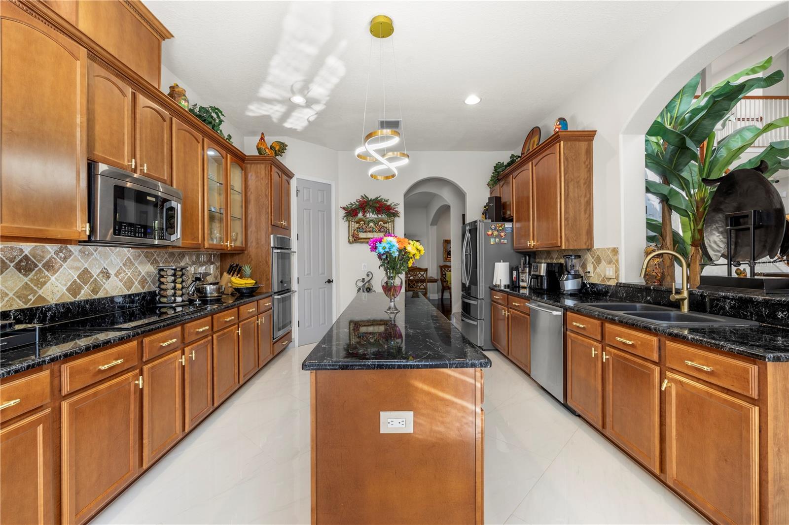 Image 6 of 100 For 20120 Shady Hill Lane