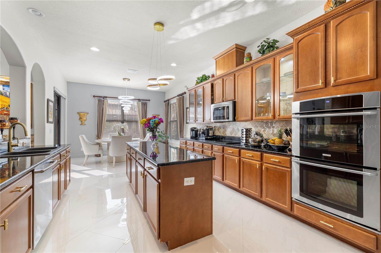 Image 7 of 100 For 20120 Shady Hill Lane