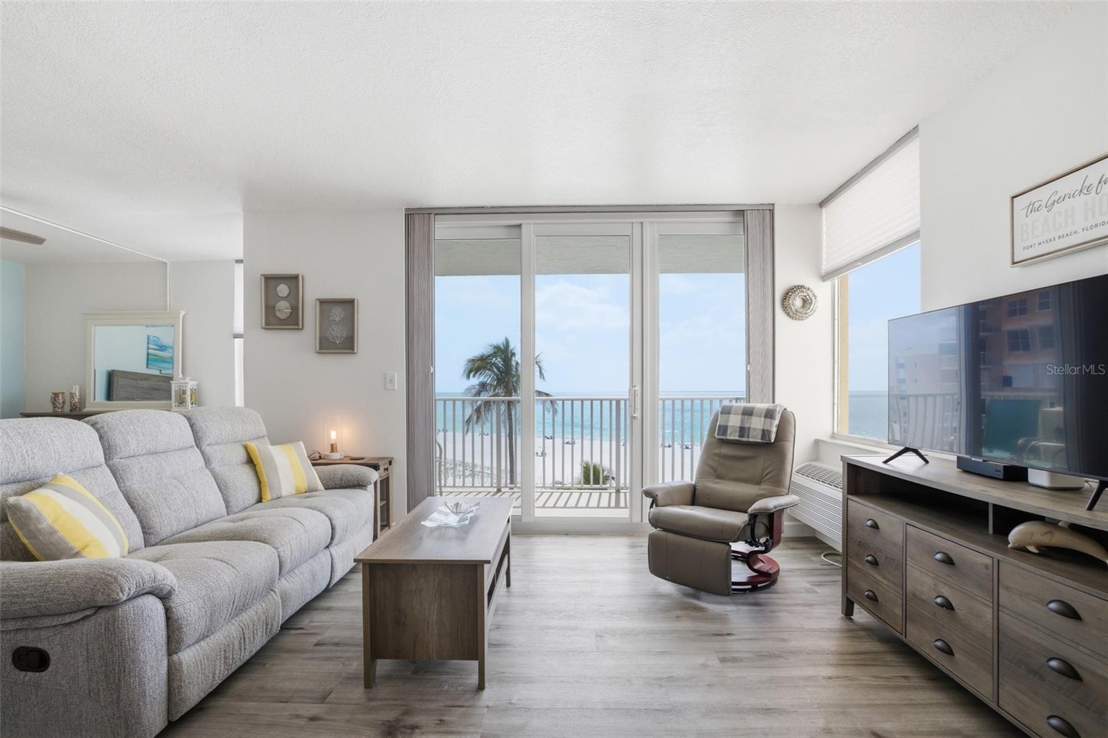 Image 8 of 24 For 7360 Estero Boulevard 405