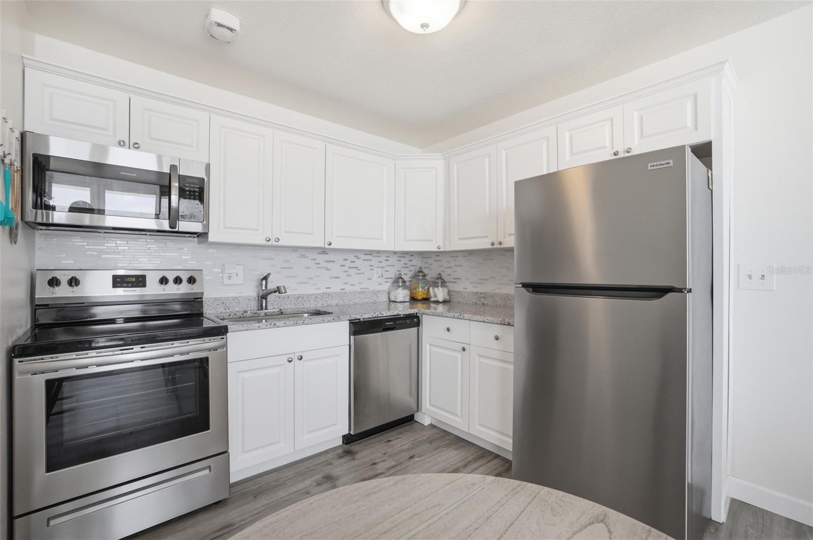 Image 9 of 24 For 7360 Estero Boulevard 405