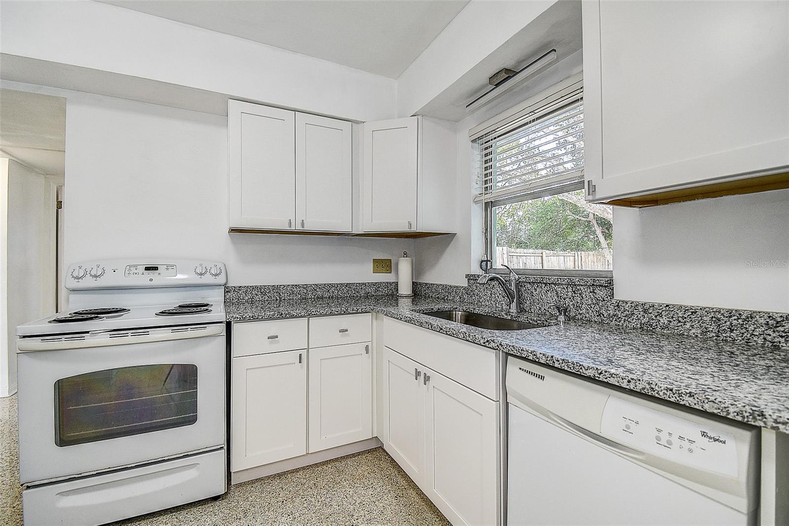 Image 17 of 35 For 5236 32nd Terrace N