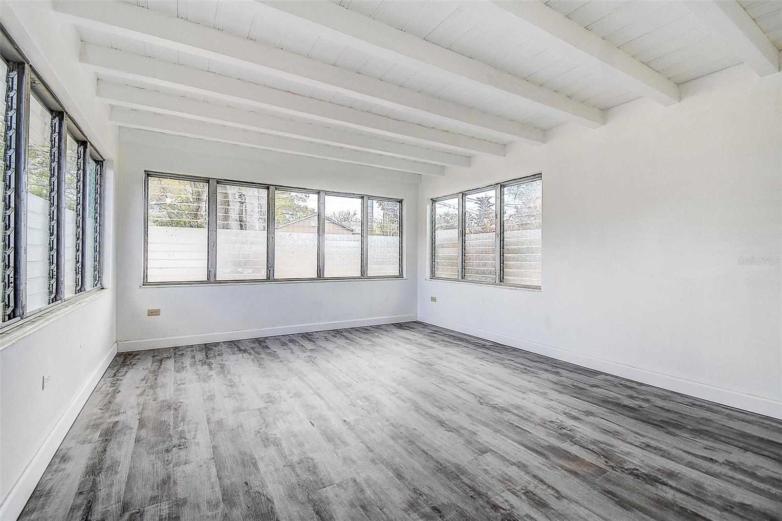 Image 19 of 35 For 5236 32nd Terrace N