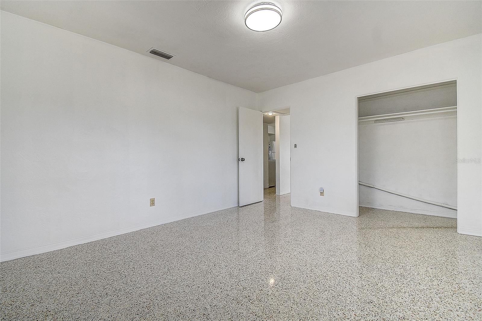 Image 24 of 35 For 5236 32nd Terrace N