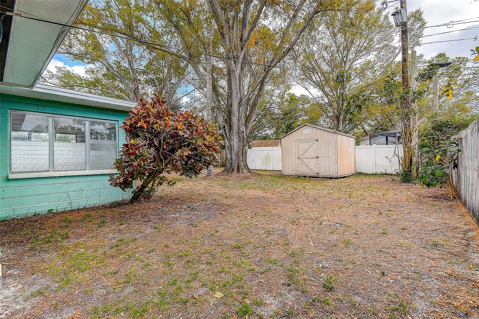 Image 30 of 35 For 5236 32nd Terrace N