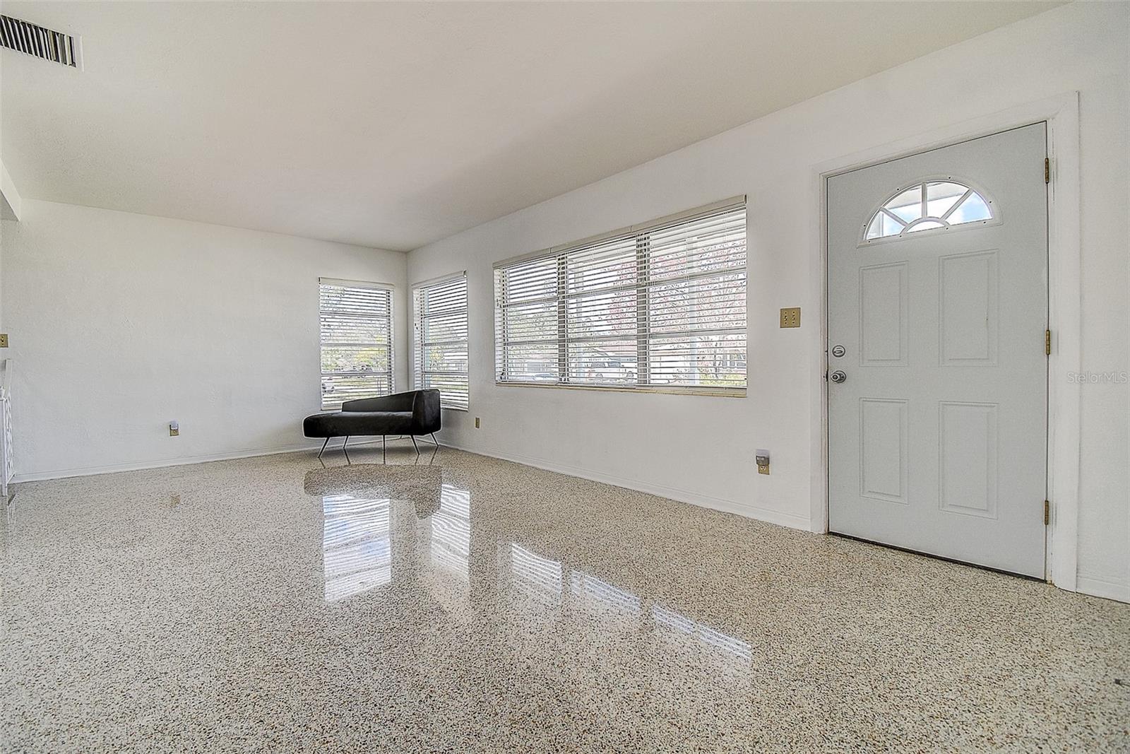 Image 6 of 35 For 5236 32nd Terrace N