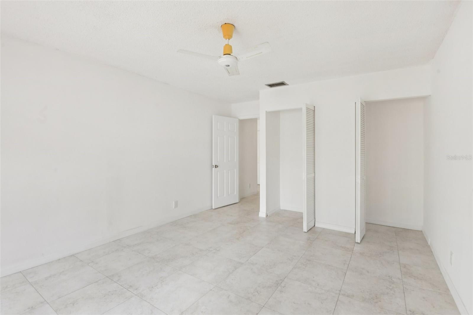 Image 20 of 43 For 2064 Sunset Point Road 71