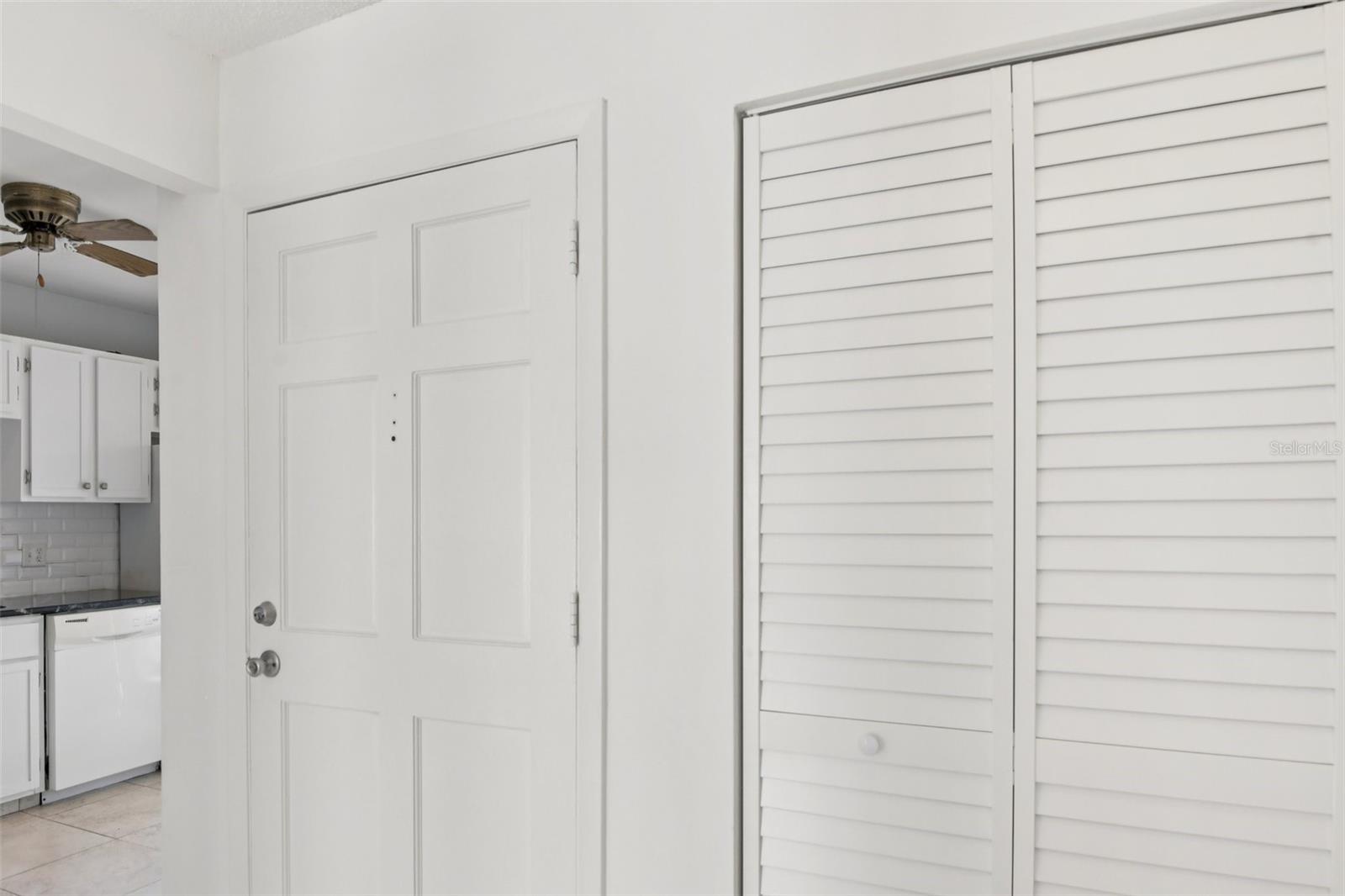 Image 21 of 43 For 2064 Sunset Point Road 71