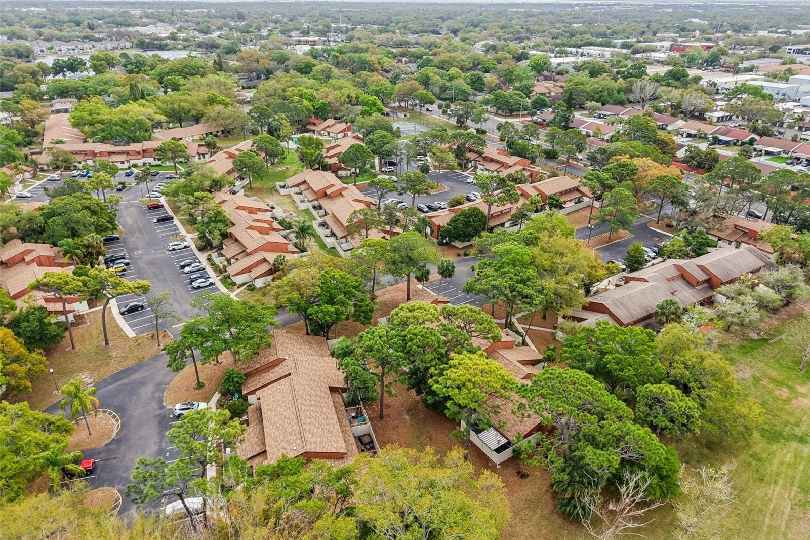 Image 36 of 43 For 2064 Sunset Point Road 71