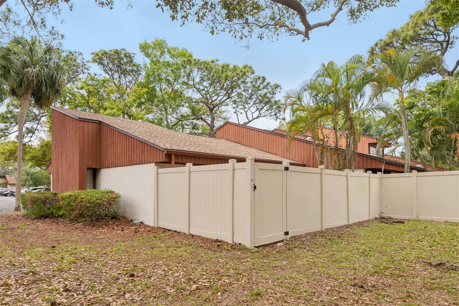 Image 41 of 43 For 2064 Sunset Point Road 71