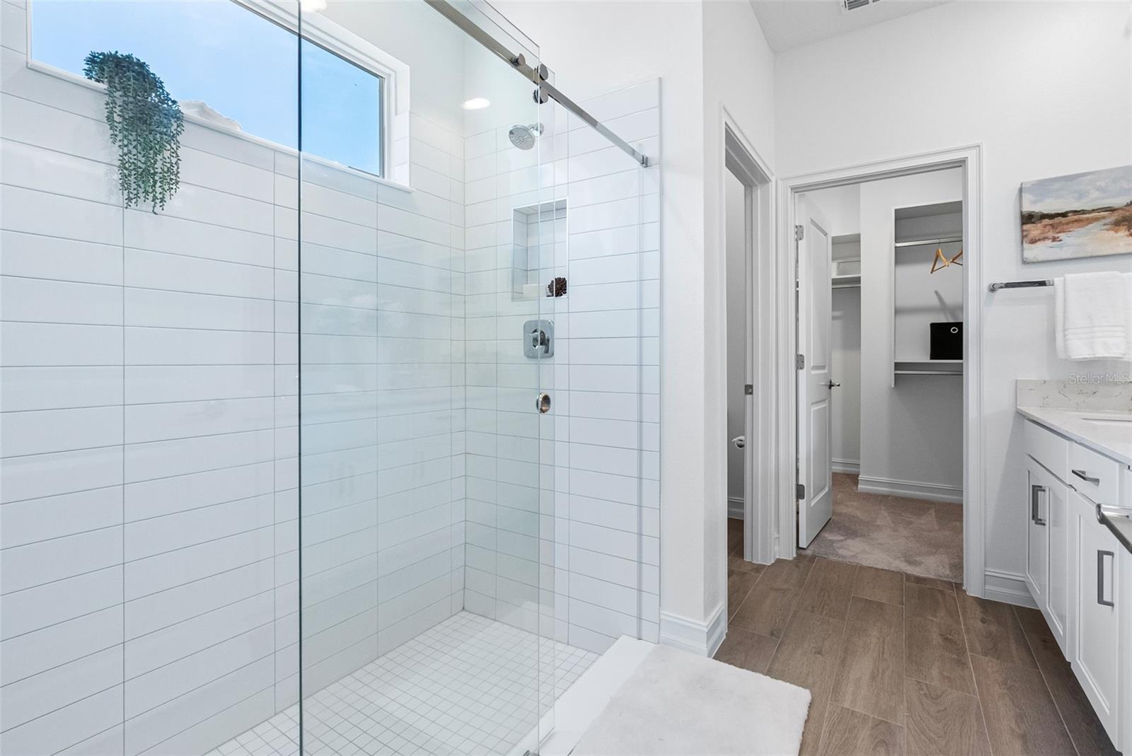 Image 23 of 47 For 18178 Serene Lake Loop