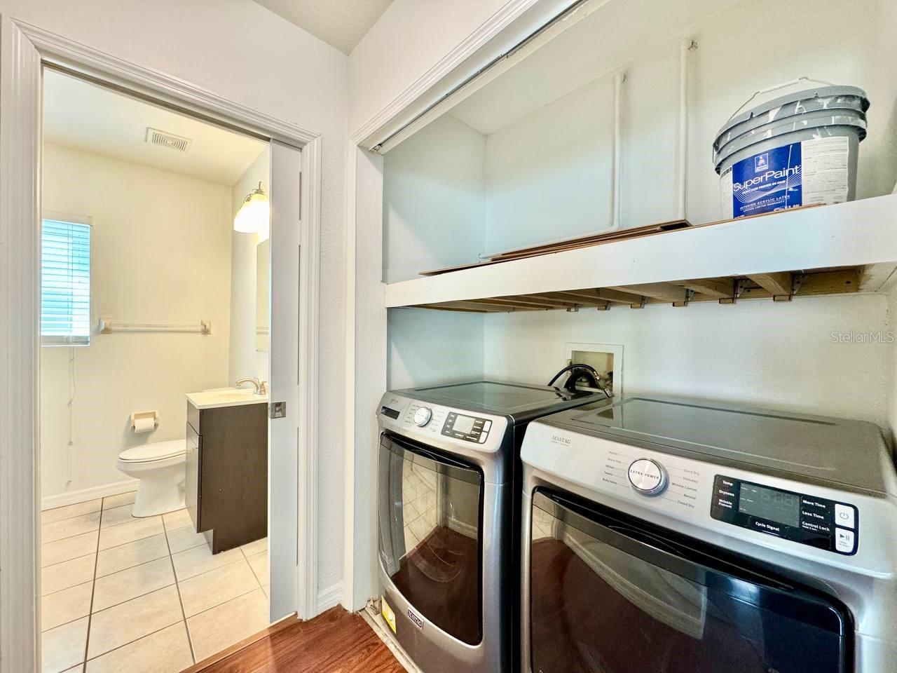 Image 27 of 35 For 809 Hiawatha Street