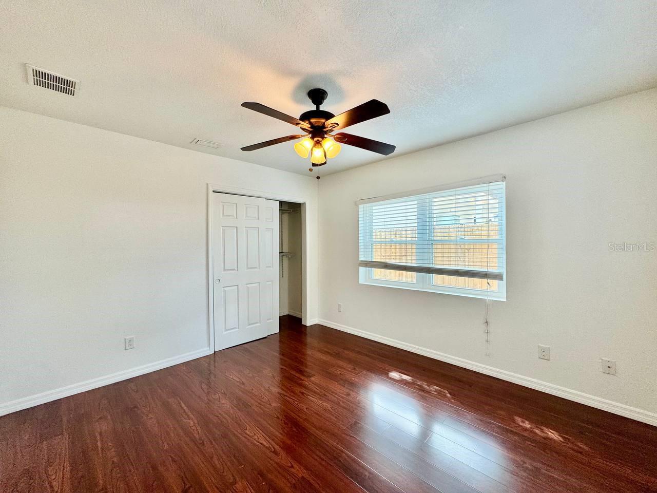 Image 30 of 35 For 809 Hiawatha Street