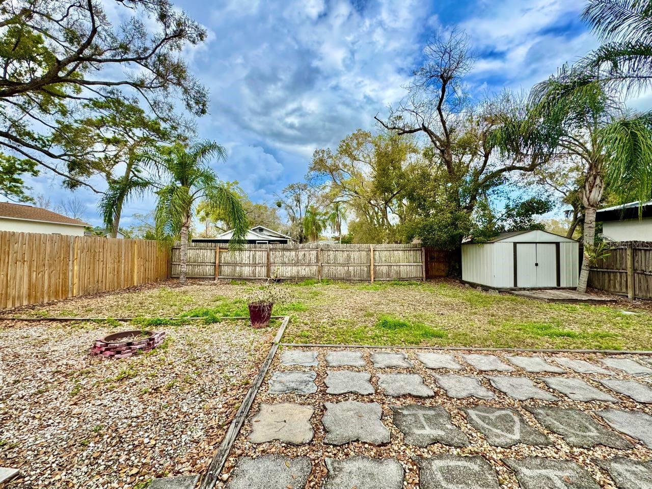 Image 31 of 35 For 809 Hiawatha Street