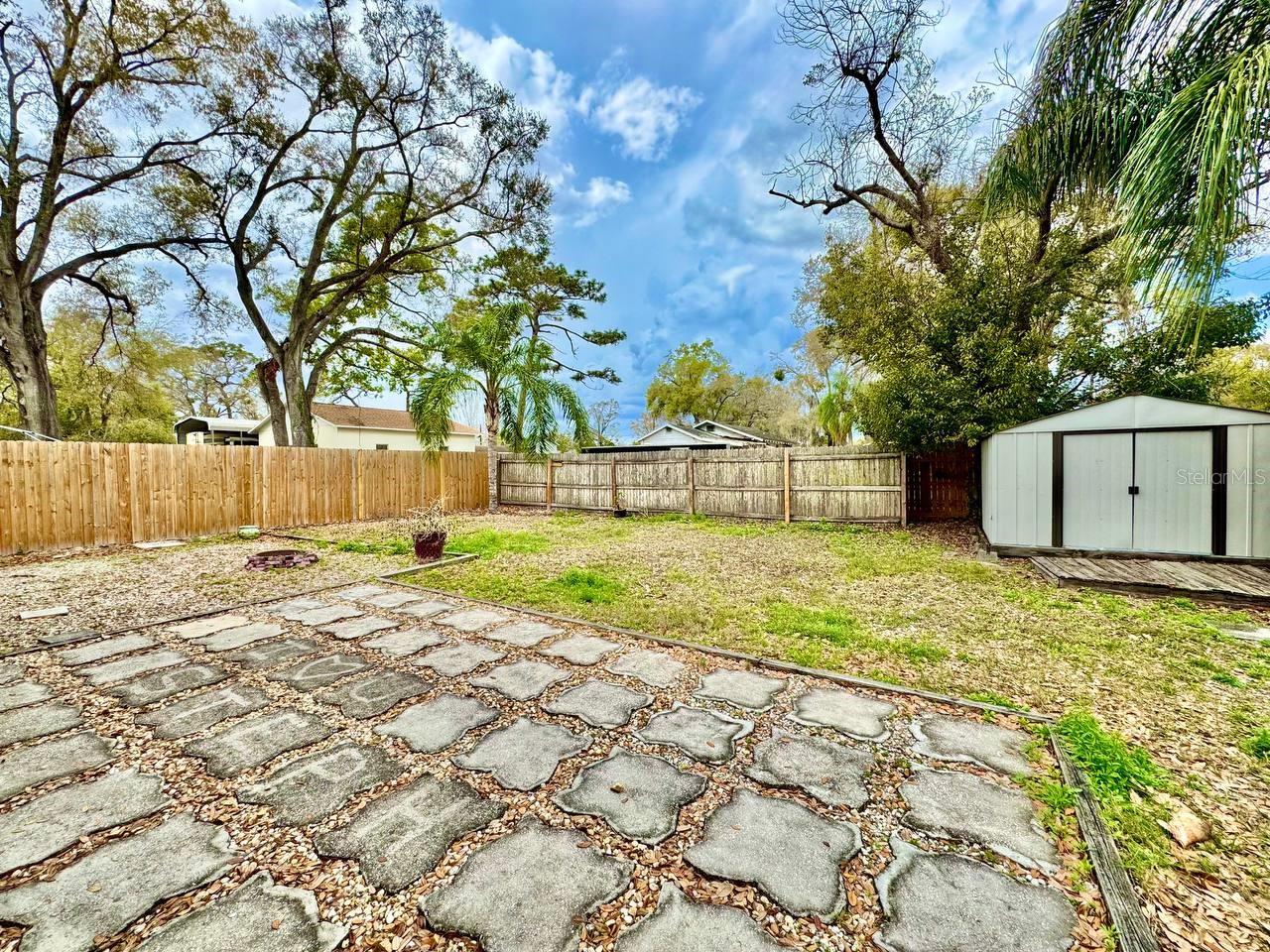 Image 33 of 35 For 809 Hiawatha Street