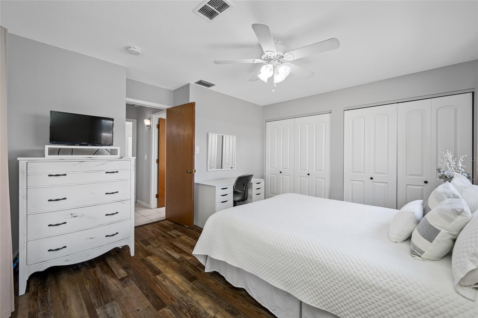 Image 24 of 43 For 12277 91st Avenue