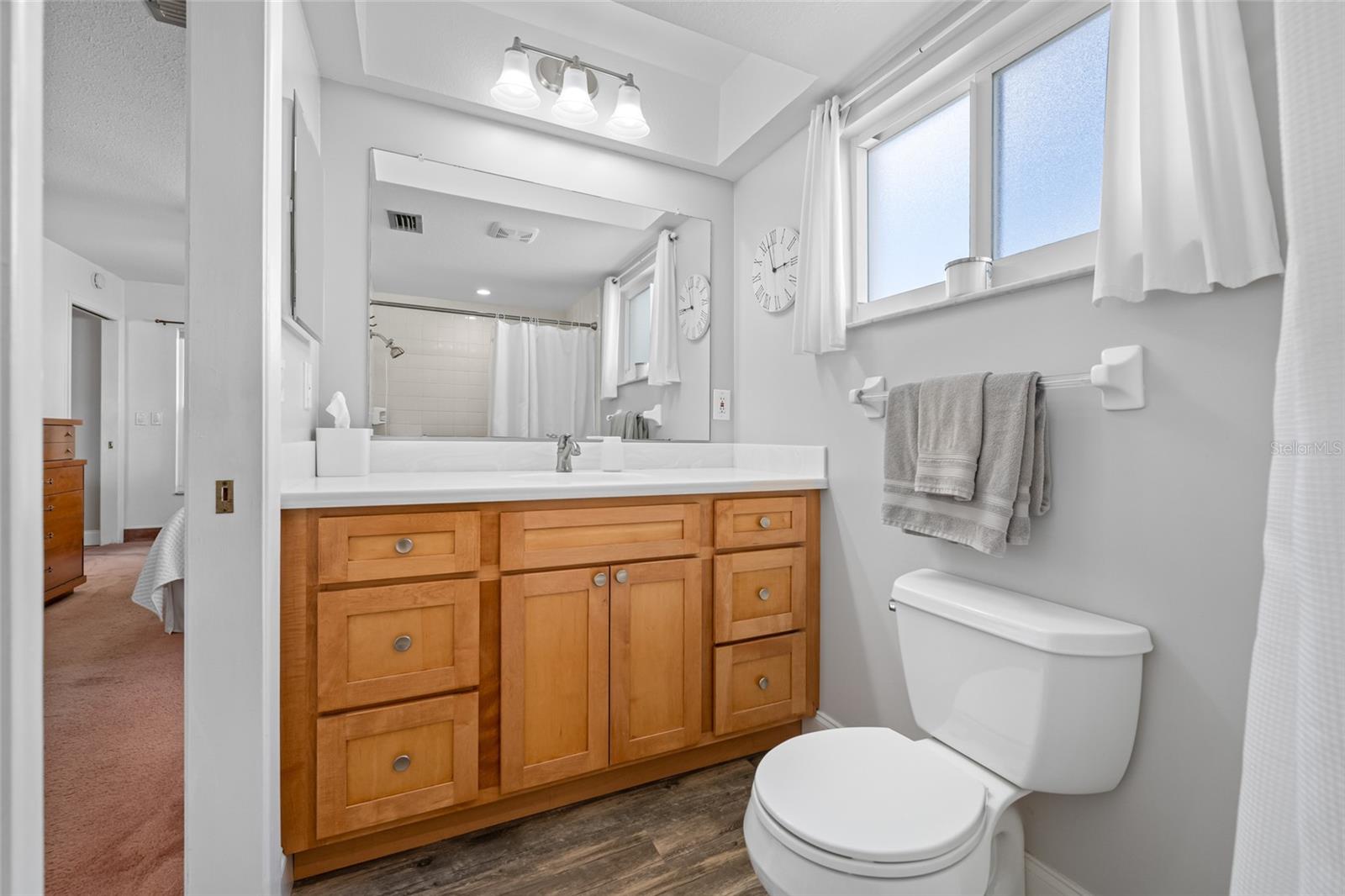 Image 32 of 43 For 12277 91st Avenue