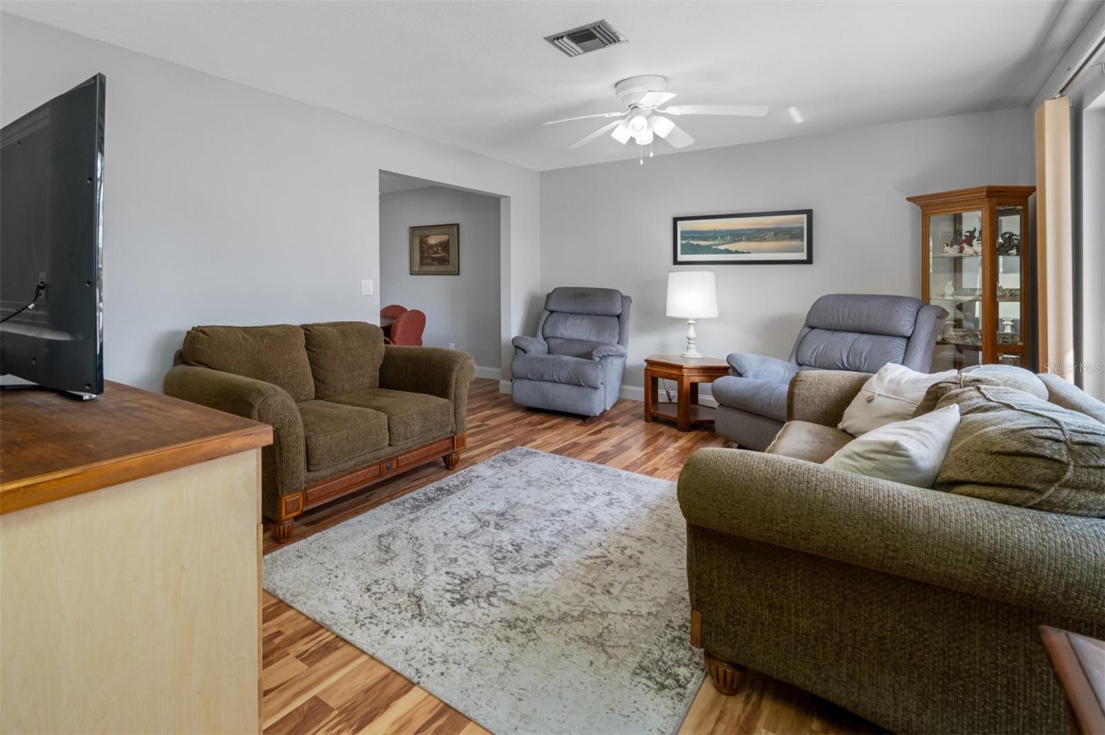 Image 6 of 43 For 12277 91st Avenue