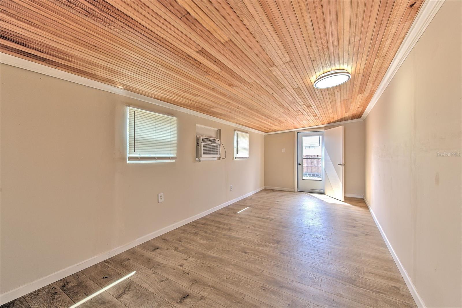 Image 11 of 31 For 6028 136th Avenue N