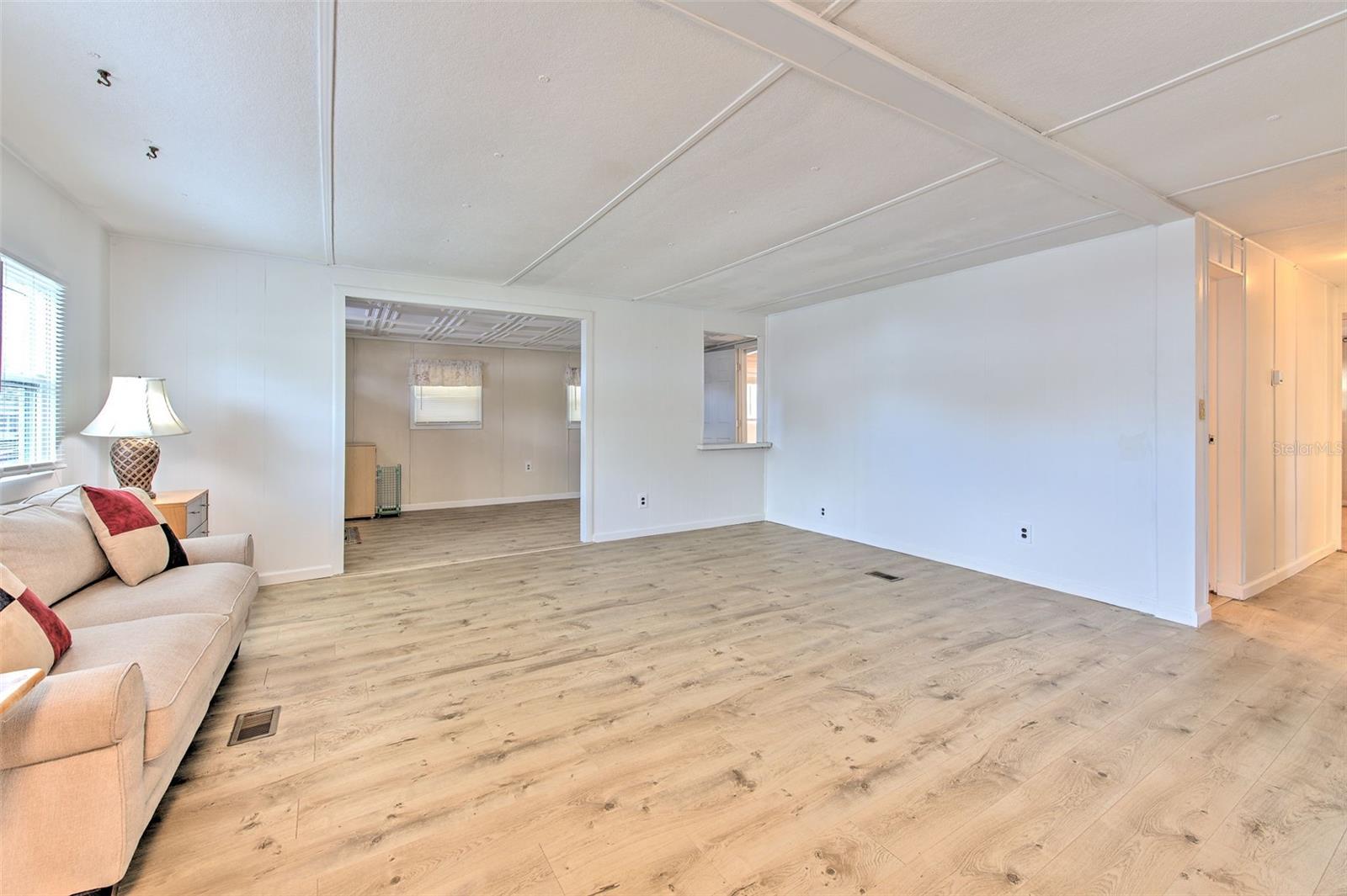 Image 16 of 31 For 6028 136th Avenue N