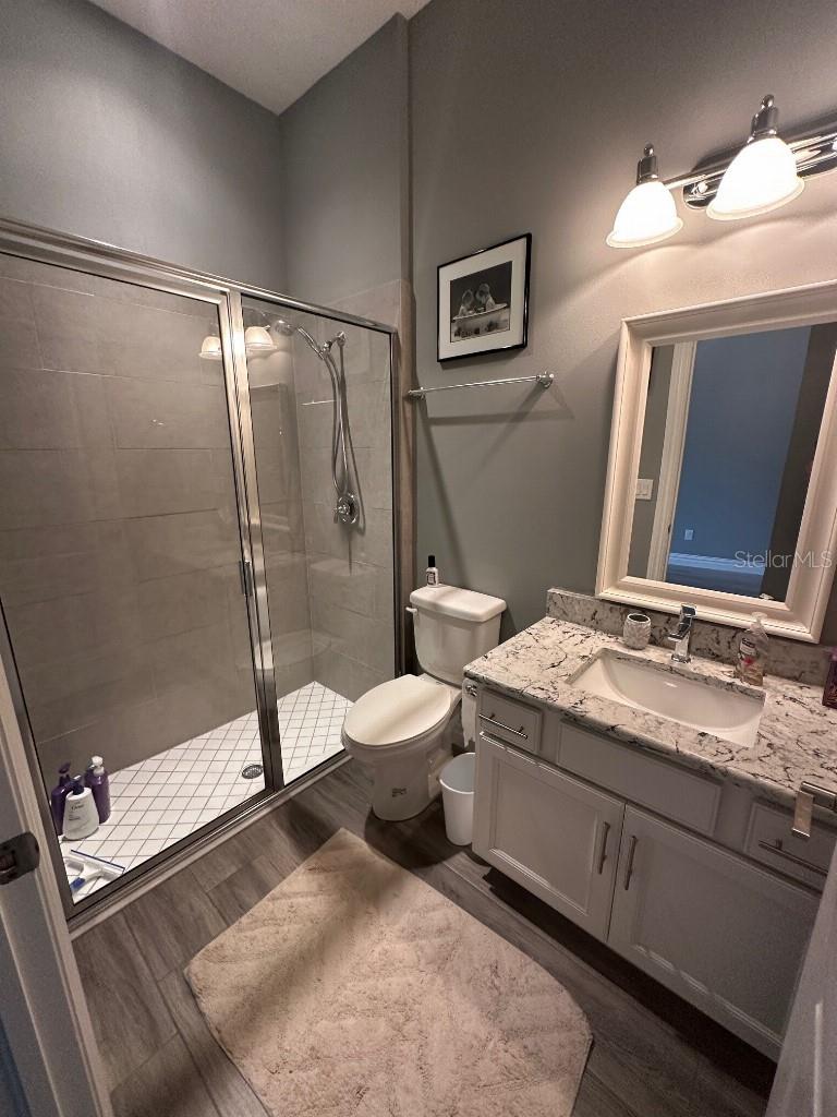 Image 17 of 27 For 6911 Park Strand Drive