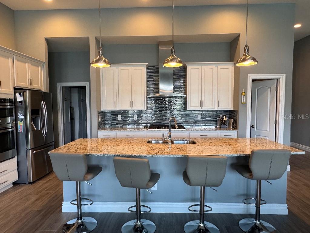 Image 24 of 27 For 6911 Park Strand Drive