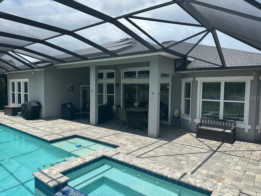 Image 9 of 27 For 6911 Park Strand Drive