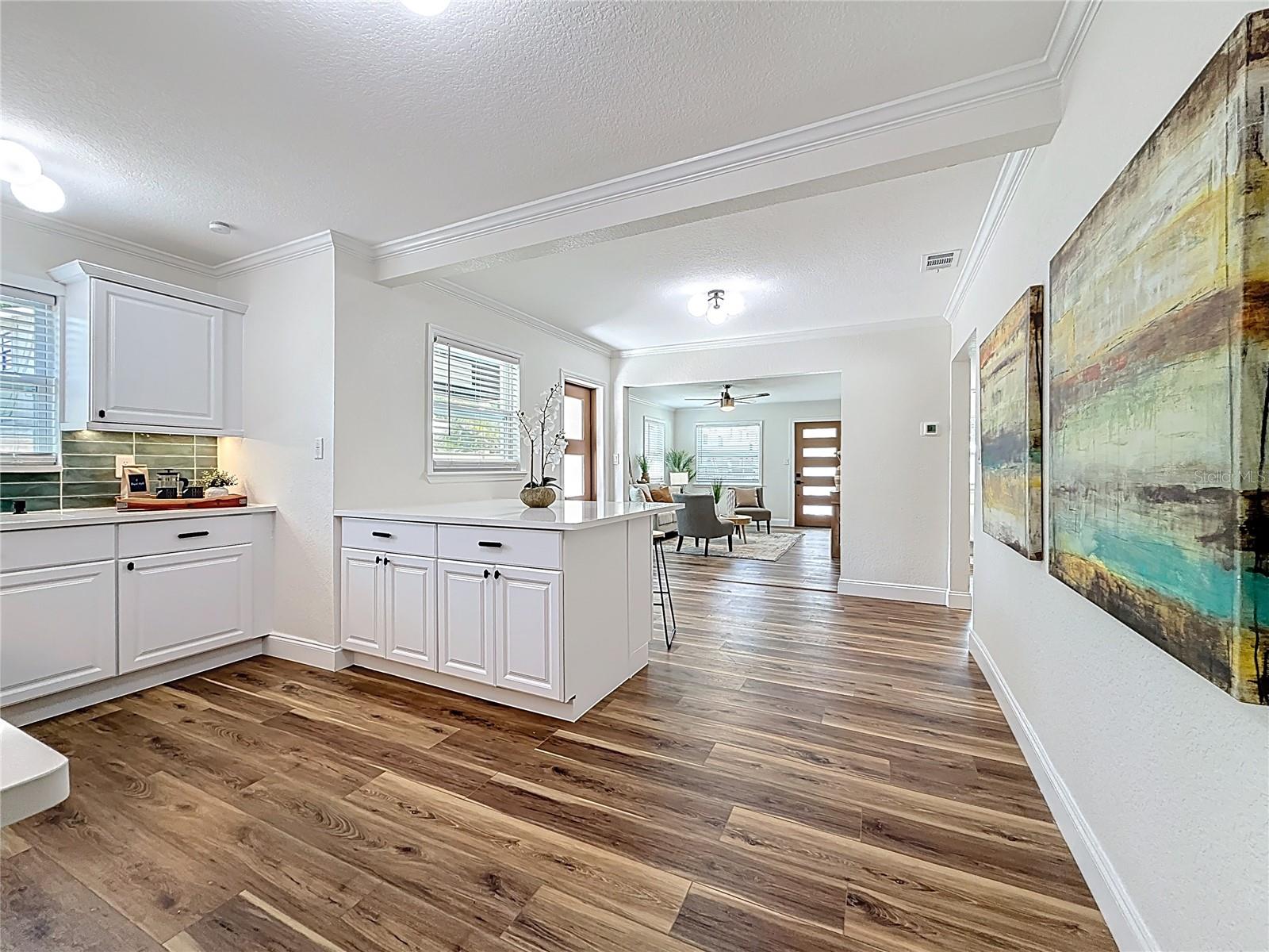 Image 14 of 73 For 3021 Granville Court N