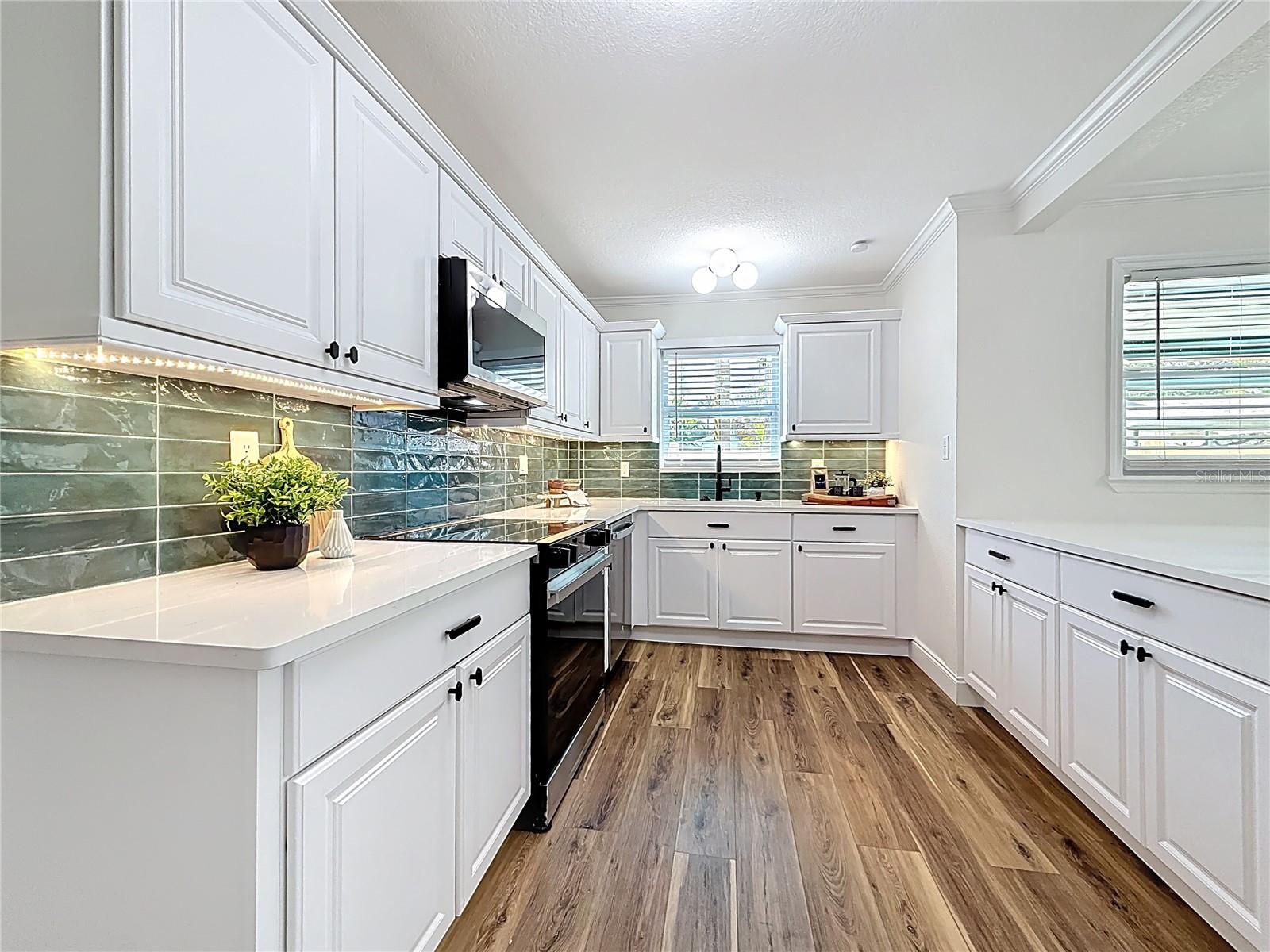 Image 16 of 73 For 3021 Granville Court N