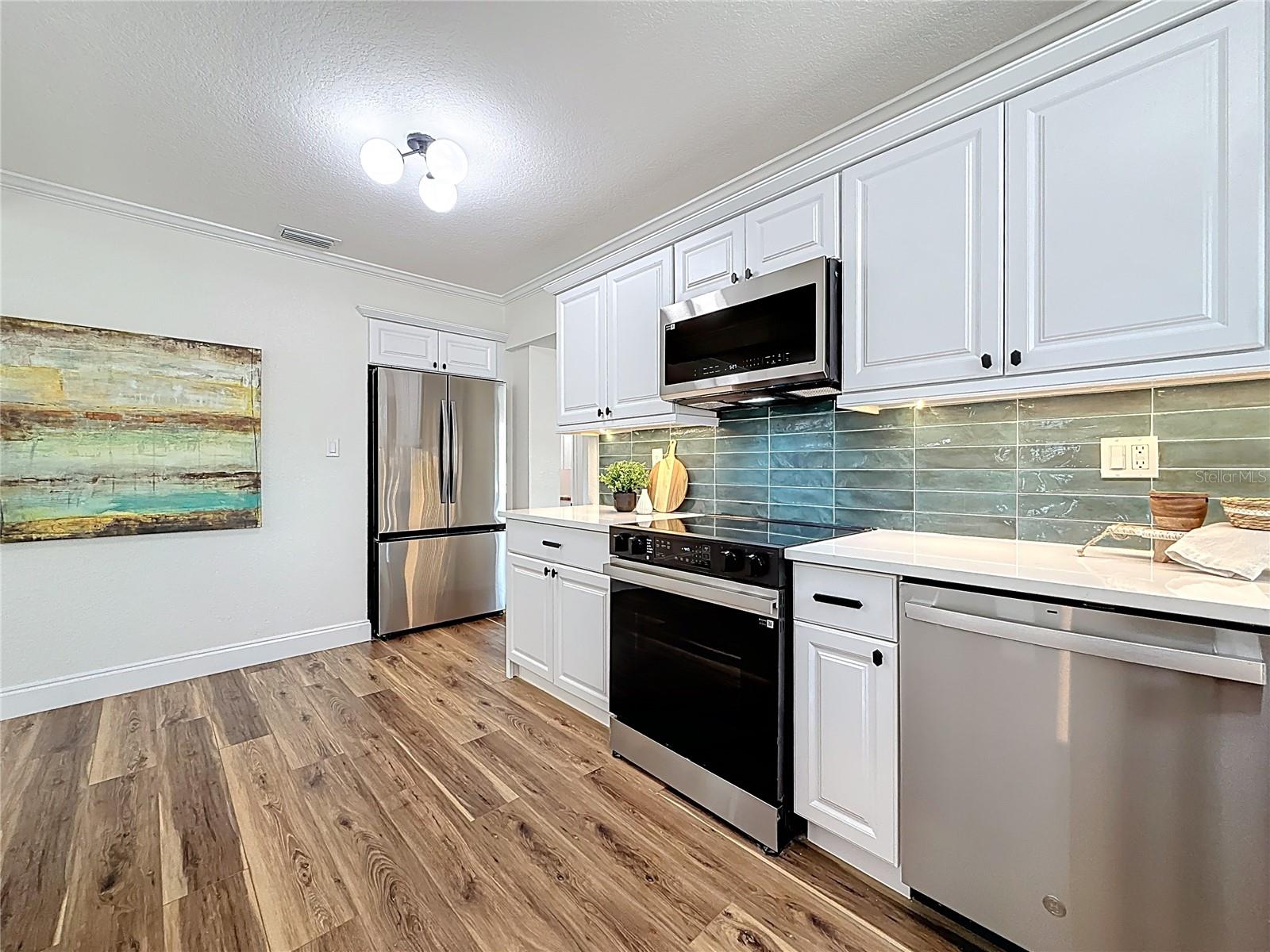 Image 17 of 73 For 3021 Granville Court N