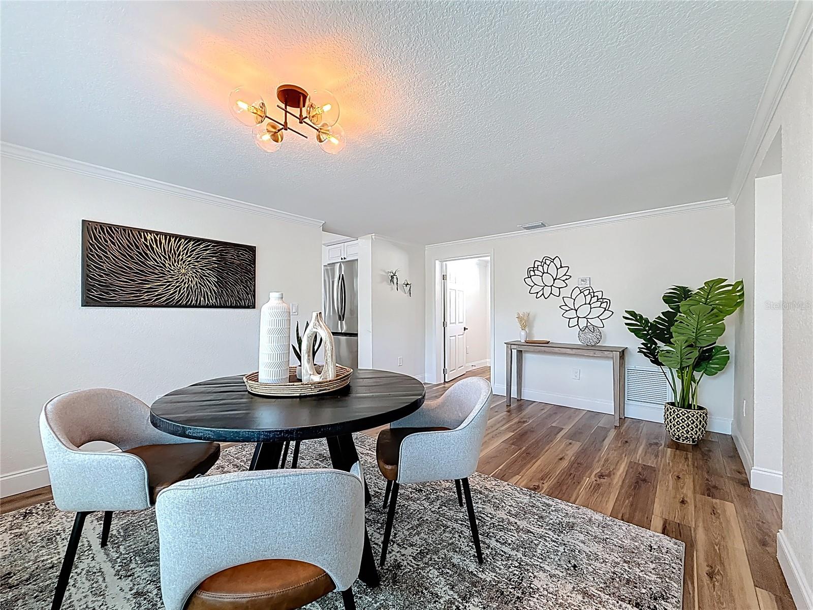 Image 23 of 73 For 3021 Granville Court N