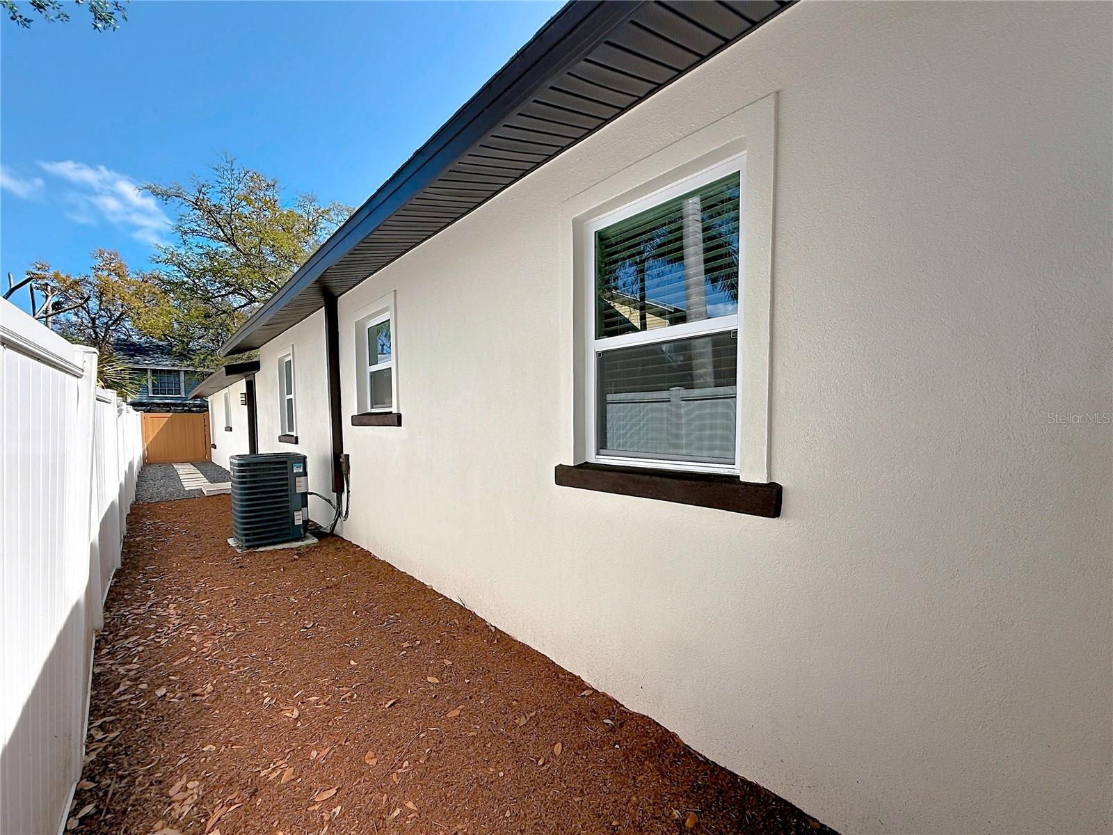 Image 60 of 73 For 3021 Granville Court N