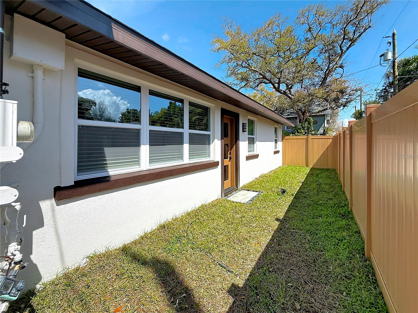 Image 63 of 73 For 3021 Granville Court N